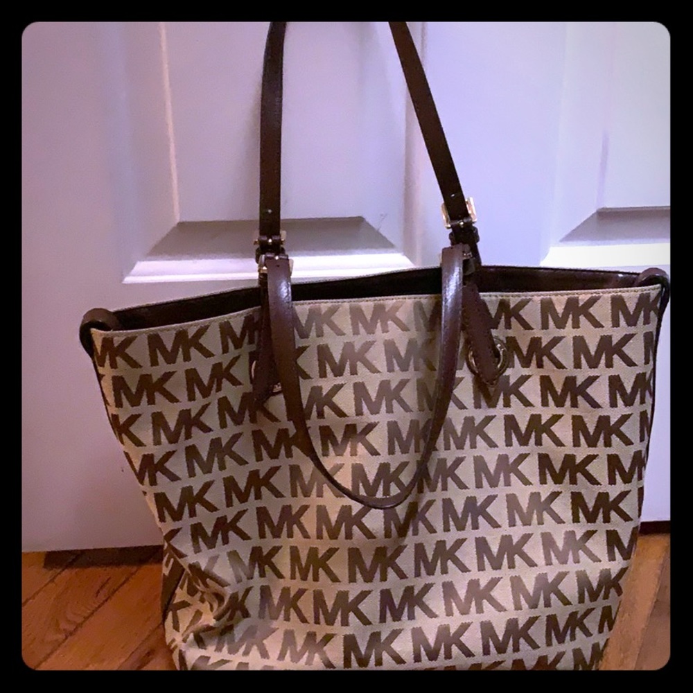 Michael Kors purse